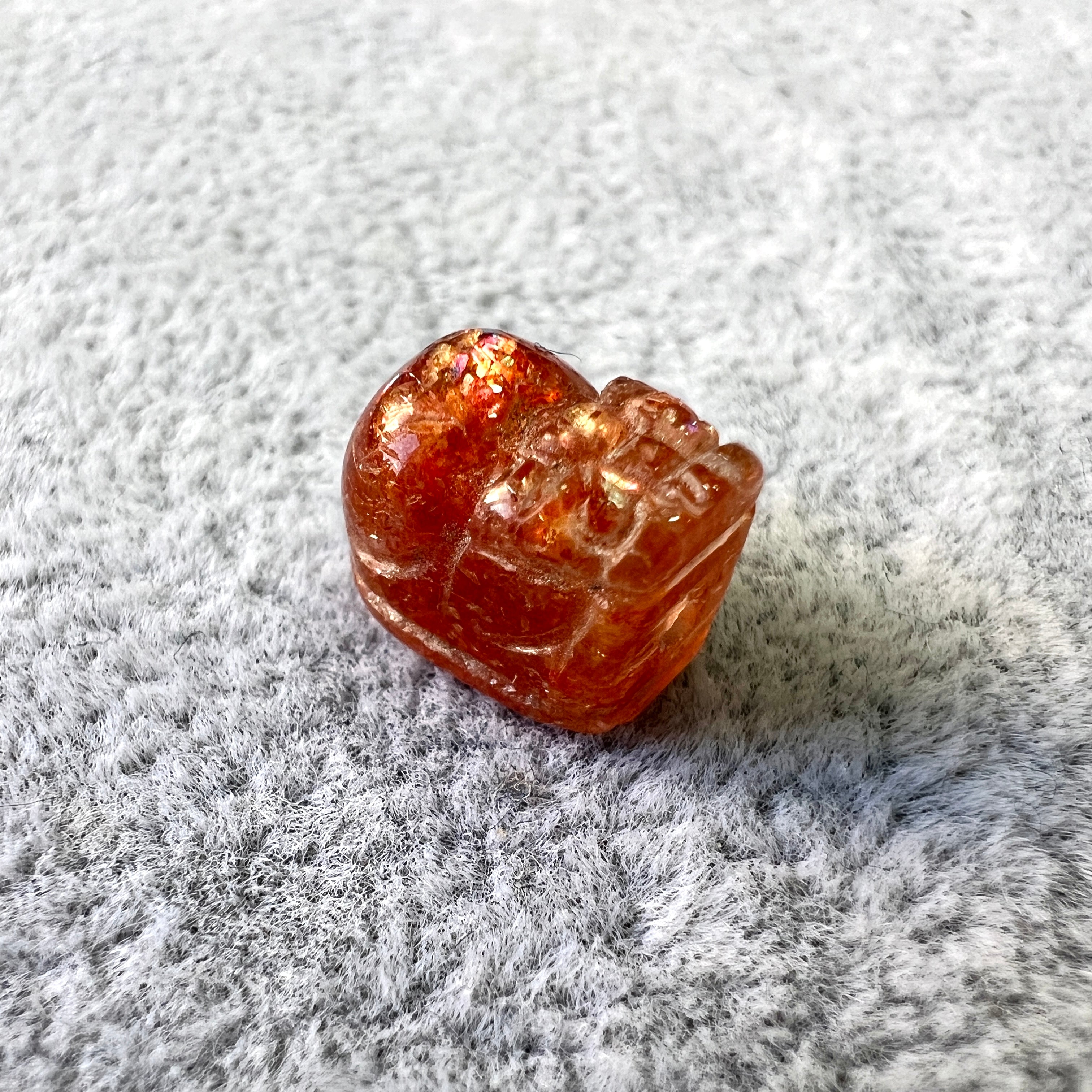 金发晶貔貅，孔あります 天然水晶钛晶貔貅金发晶手串发晶板吊男黄发银钛